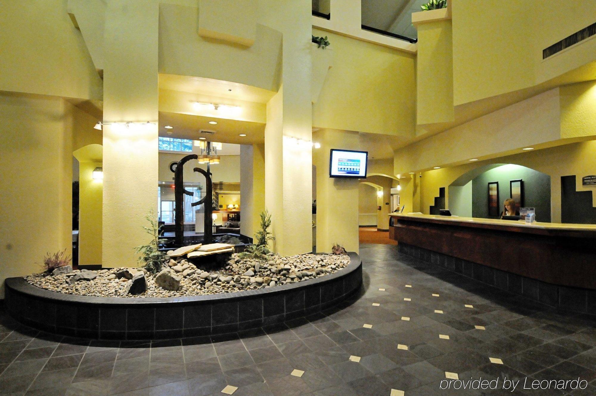 Crowne Plaza Portland - Lake Oswego, An Ihg Hotel Экстерьер фото